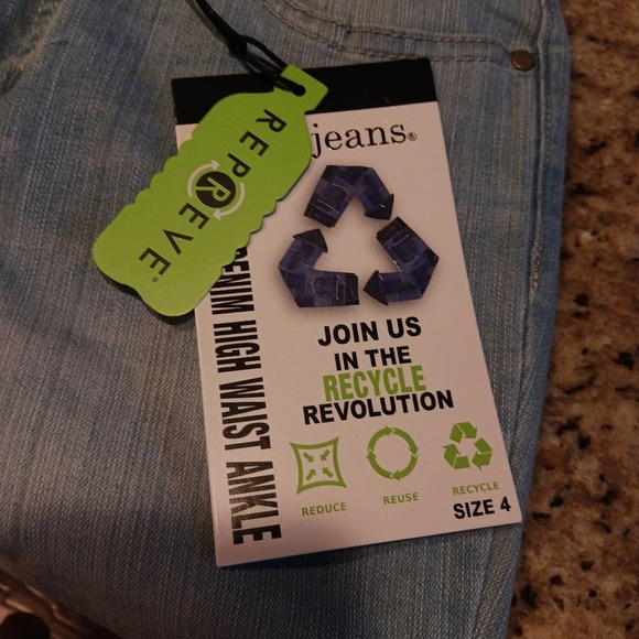 NWT d.jeans recycled denim high waist ankle jeans sz 4 light wash - Picture 8 of 8